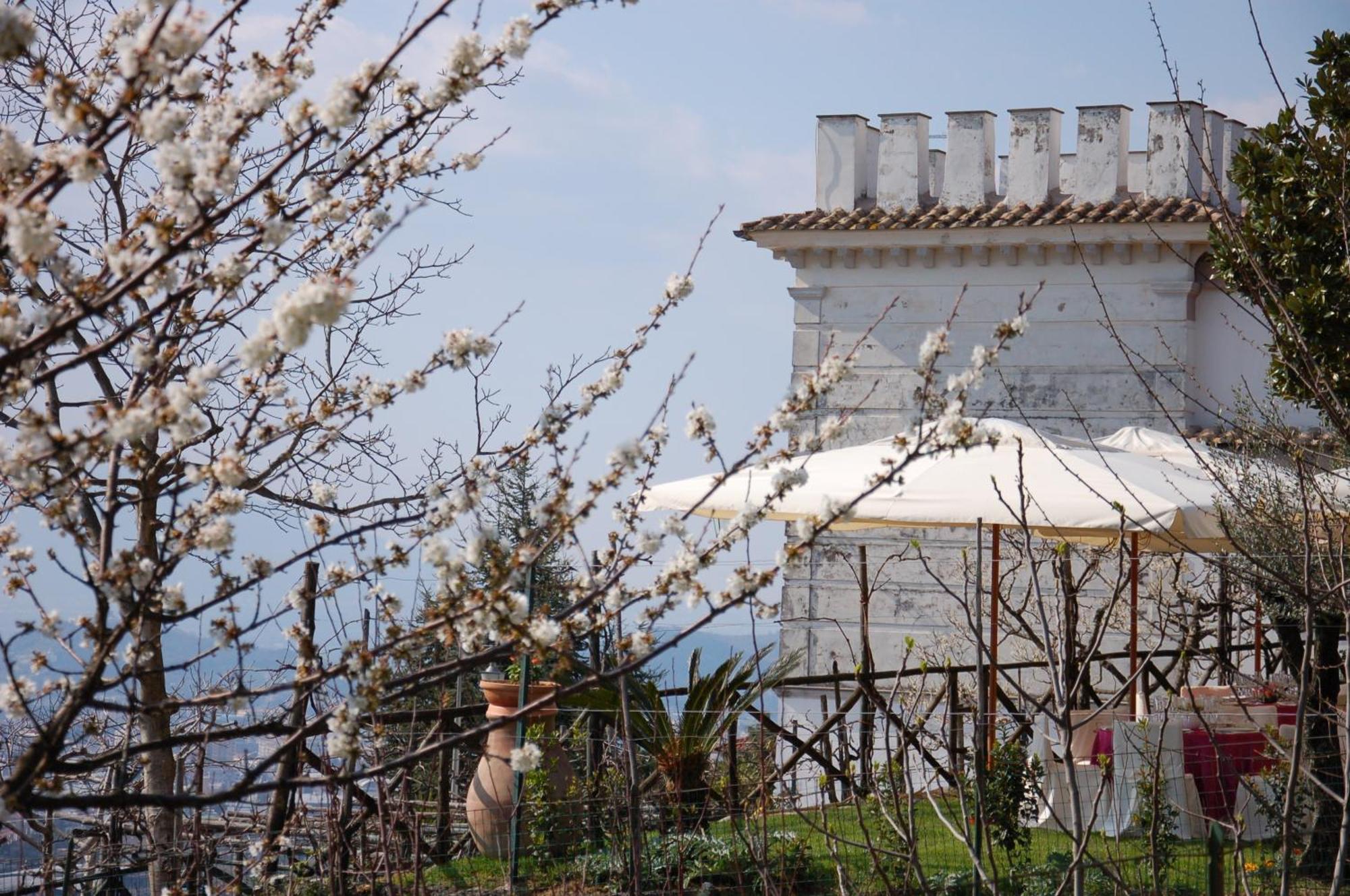 La Torretta Bianca Bed & Breakfast Cava deʼ Tirreni Екстериор снимка